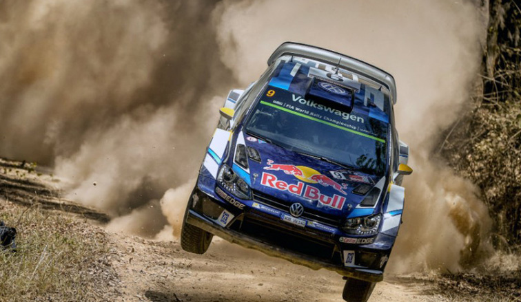 WRC: Mikkelsen le da el triunfo a VW en su despedida