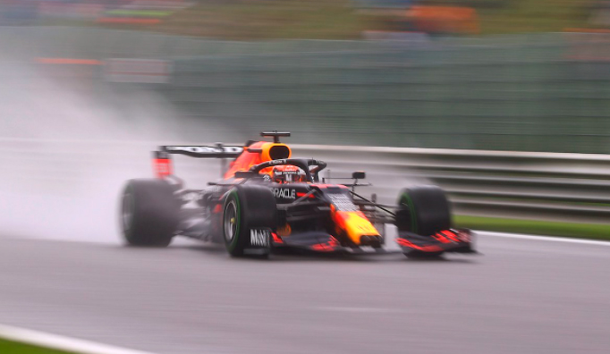 Fórmula 1: Tras una accidentada clasificación, Verstappen marcó el mejor tiempo