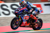 Super Bike: Razgatlioglu gana la primera y se acerca a Rea
