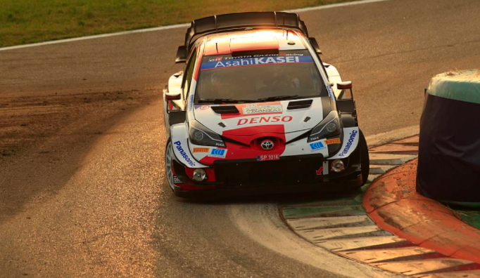 WRC: Evans domina la tarde en Monza y pasa al frente
