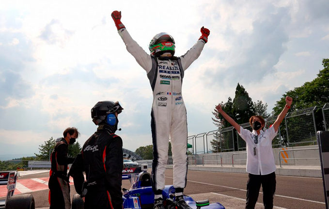 Fórmula Japonesa: Fenestraz, feliz tras su esperado primer triunfo en Súper Fórmula