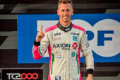 TC2000: «El Tanito» Pernía ganó el Sprint tras defenderse de Ardusso