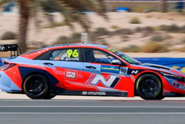 WTCR: Mikel Azcona gana la carrera 1 en Bahrein
