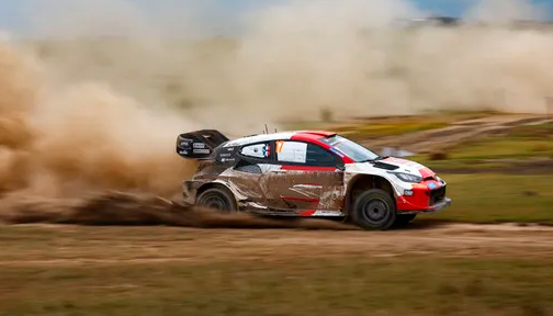 WRC: Un doble pinchazo de Sébastien Ogier aprieta el Safari Rally
