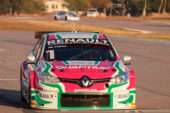 TC2000:  Leo Pernía encabezó el «1-2-3» de Renault