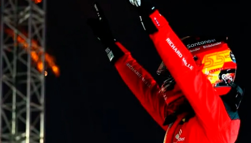 Fórmula 1: Carlos Sainz gana un «carrerón» en Singapur!