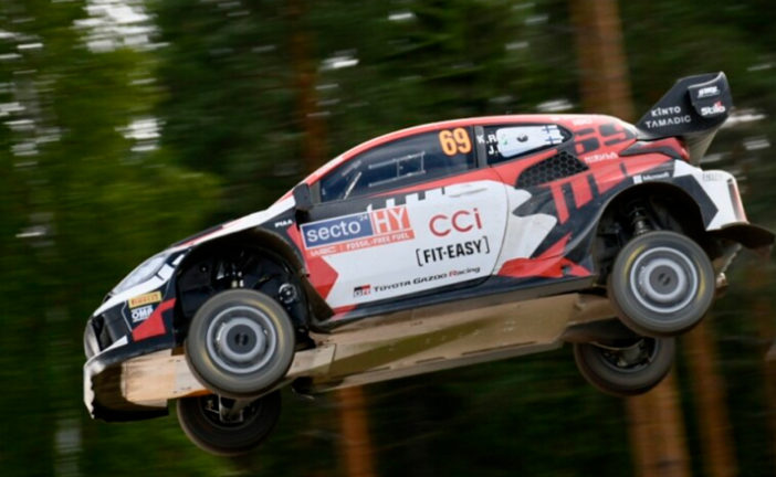 WRC: Kalle Rovanpera manda en el viernes finlandés
