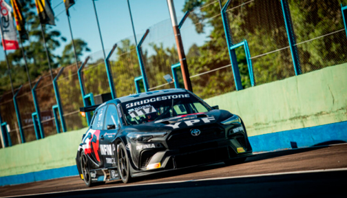TC2000: Matías Rossi con la Toyota Corolla Cross dominó el sábado