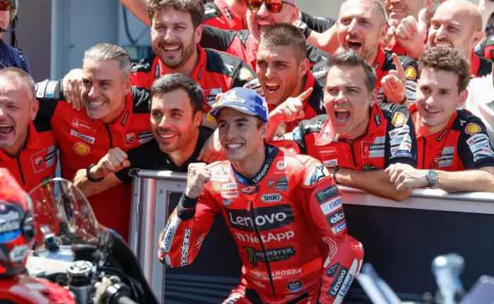 MotoGP: El vendaval Márquez arrasa con todo en España