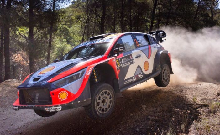 WRC: Tänak se afianza como líder