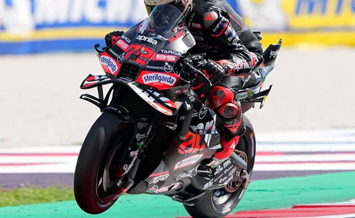 MotoGP: Bezzecchi gana la Sprint tras una caída de Marc Márquez