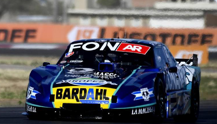 TCP: Pole para Lucas Valle