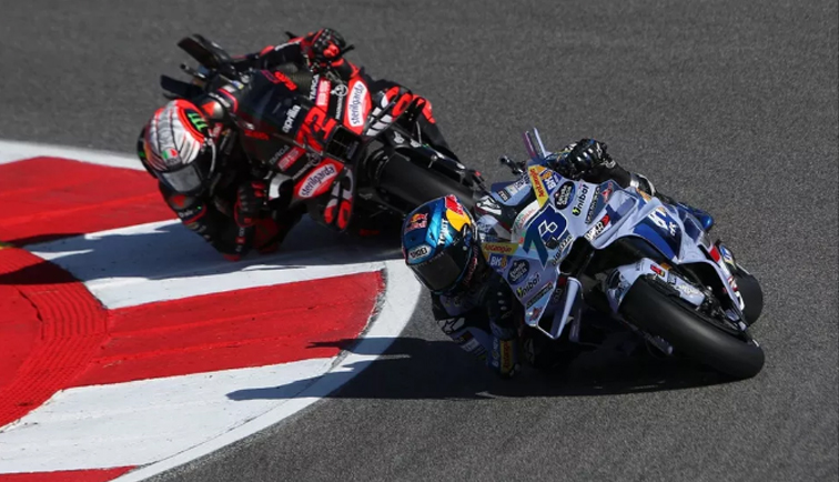 MotoGP: Álex Márquez gana el Sprint tras una gran pelea con Acosta