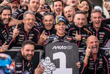 MotoGP: Bezzecchi baja el récord en Valencia y se queda con la última pole