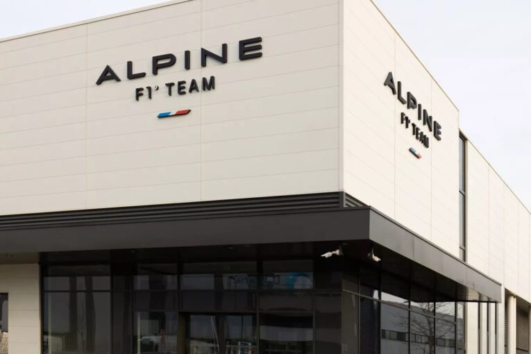 Fórmula 1: El «A526» ya sonó en Enstone e ilusiona a Colapinto