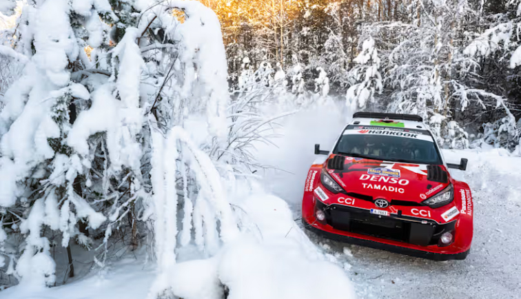 WRC: Evans impulsa a Toyota a una histórica victoria en Suecia