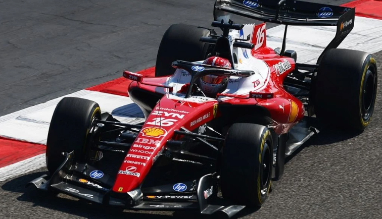 Fórmula 1: Leclerc hace lucir a Ferrari