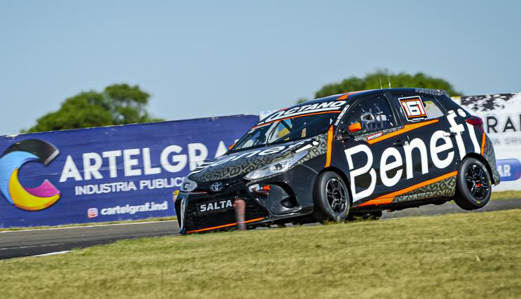 TN C2: Lucas Petracchini es el poleman